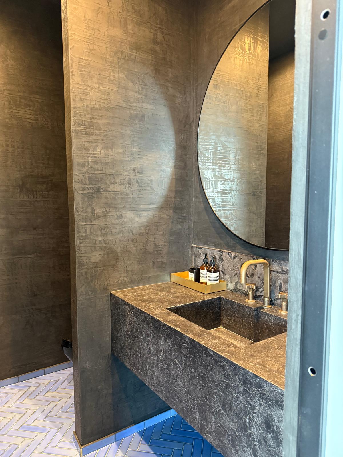Hand-troweled venetian plaster